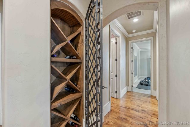 8010 S Guthrie Court, Tulsa, OK 74132