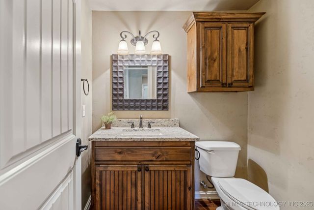 8010 S Guthrie Court, Tulsa, OK 74132