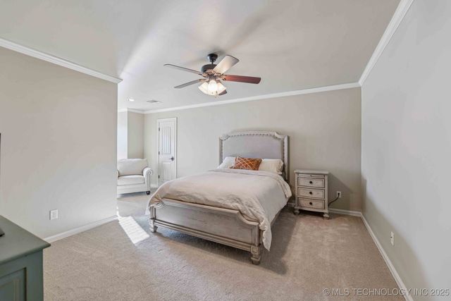 8010 S Guthrie Court, Tulsa, OK 74132