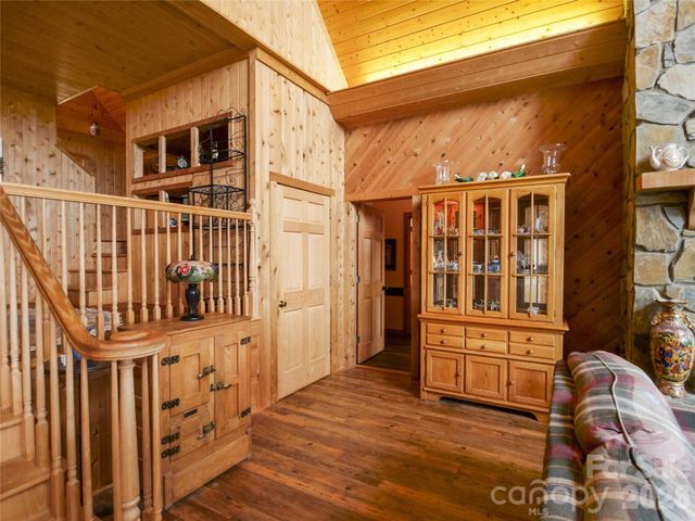 386 Arrowhead Trail, Columbus, NC 28722