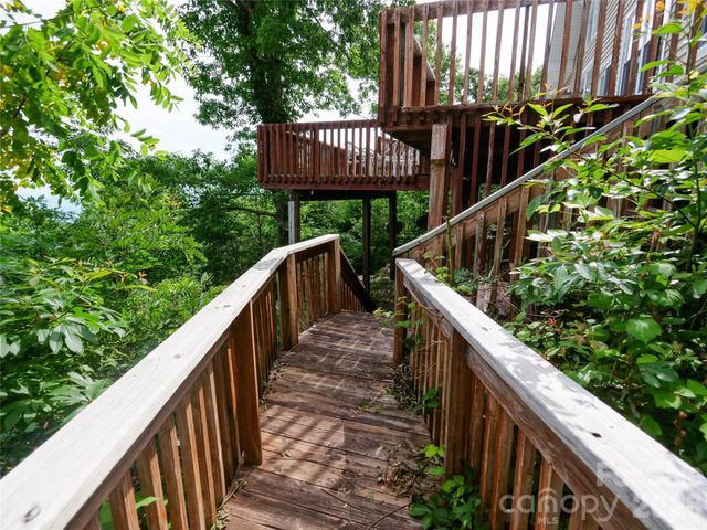 386 Arrowhead Trail, Columbus, NC 28722