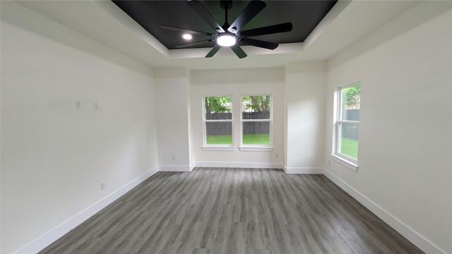 5629 Lester Granger, Fort Worth, TX 76112
