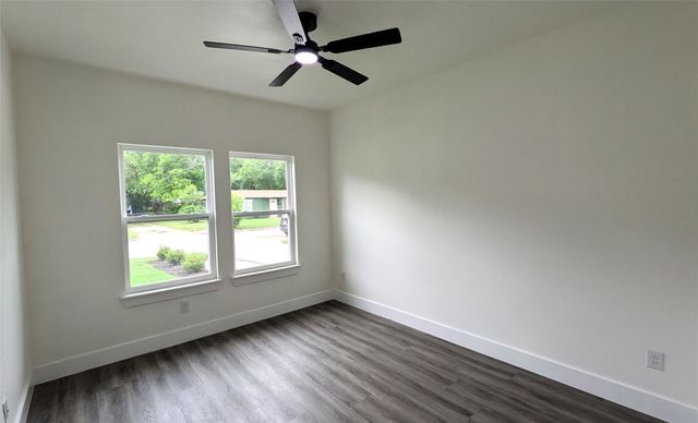 5629 Lester Granger, Fort Worth, TX 76112