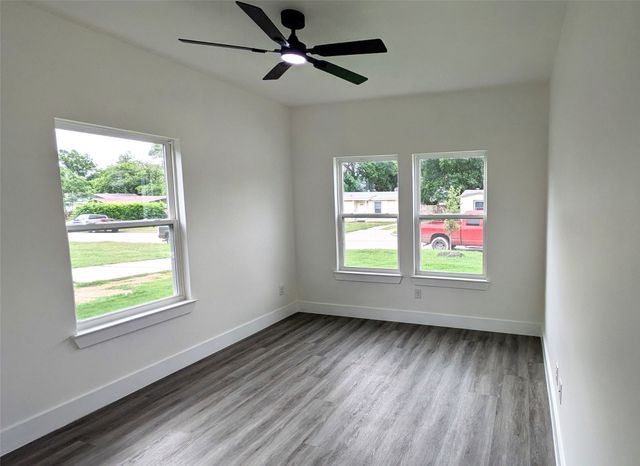 5629 Lester Granger, Fort Worth, TX 76112