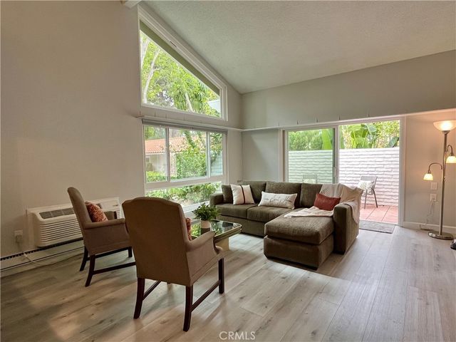 2057 Via Mariposa E B, Laguna Woods, CA 92637