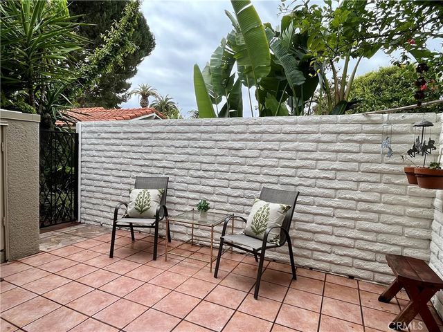 2057 Via Mariposa E B, Laguna Woods, CA 92637