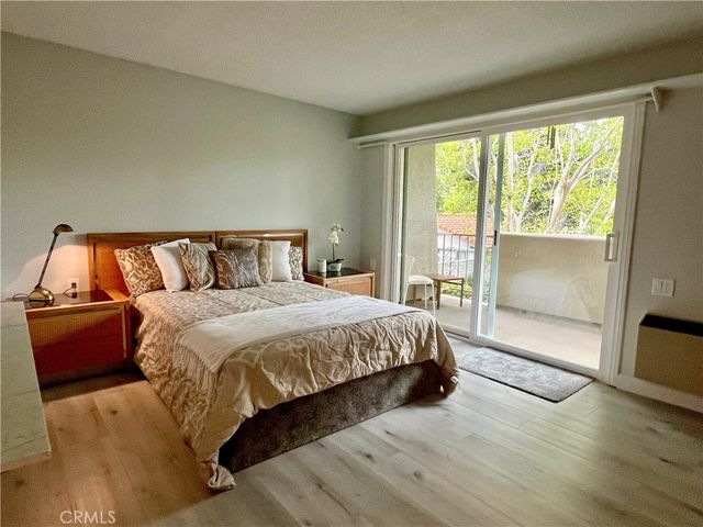 2057 Via Mariposa E B, Laguna Woods, CA 92637