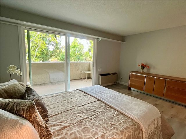 2057 Via Mariposa E B, Laguna Woods, CA 92637