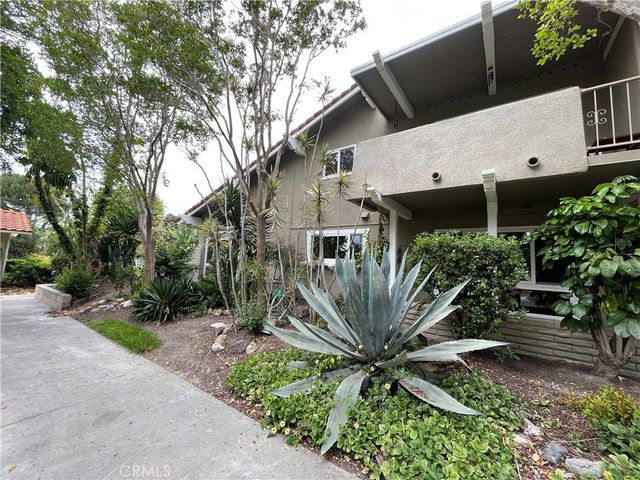 2057 Via Mariposa E B, Laguna Woods, CA 92637