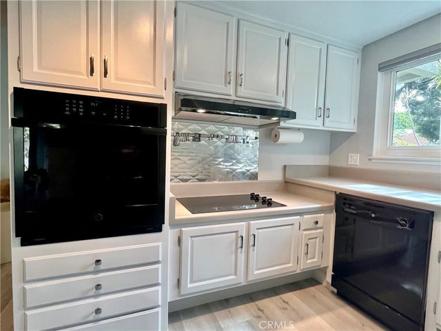 2057 Via Mariposa E B, Laguna Woods, CA 92637