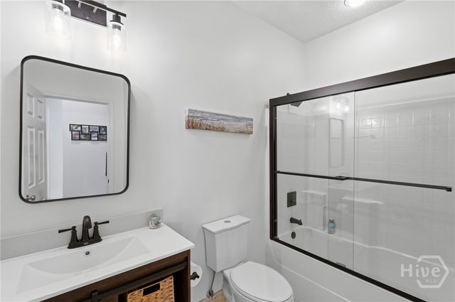 425 Stonebridge Circle, Savannah, GA 31419