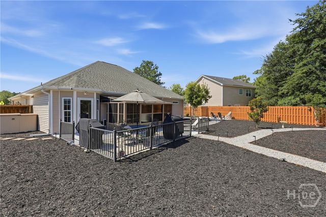 425 Stonebridge Circle, Savannah, GA 31419