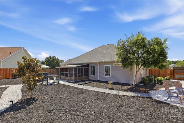 425 Stonebridge Circle, Savannah, GA 31419