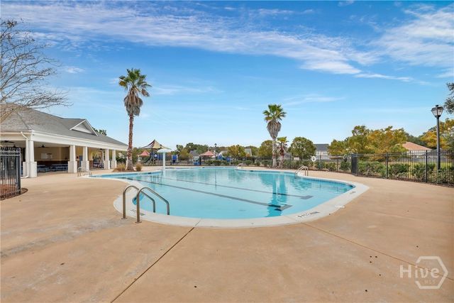 425 Stonebridge Circle, Savannah, GA 31419