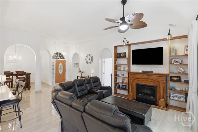 425 Stonebridge Circle, Savannah, GA 31419