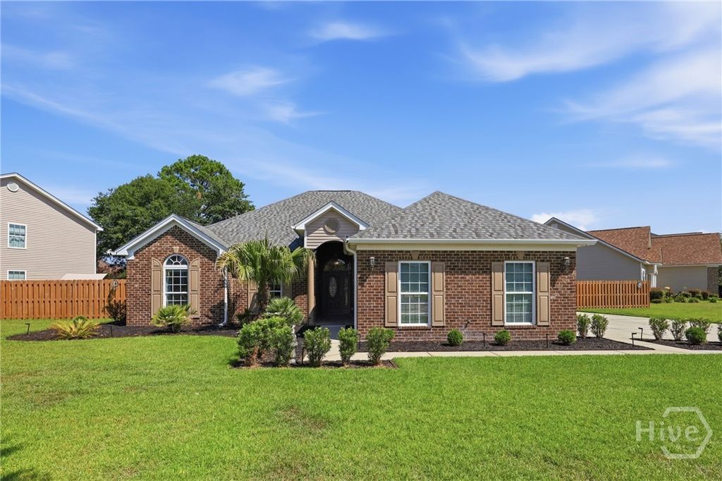 425 Stonebridge Circle, Savannah, GA 31419