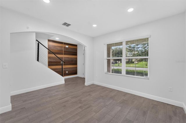 9637 TRONCAIS CIRCLE, Thonotosassa, FL 33592