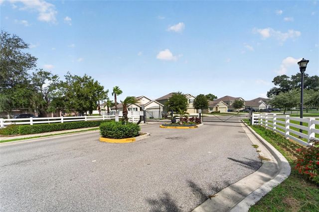 9637 TRONCAIS CIRCLE, Thonotosassa, FL 33592