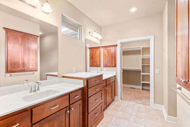 608 E Penzance Drive, Nixa, MO 65714