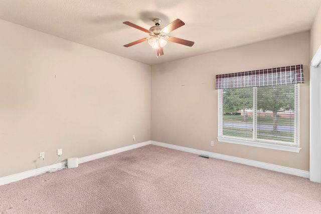 608 E Penzance Drive, Nixa, MO 65714