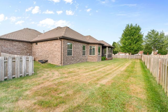 608 E Penzance Drive, Nixa, MO 65714