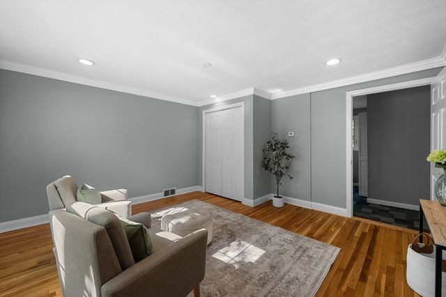 123 Indian Hill Road, Worcester, MA 01606