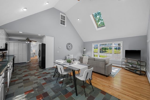 123 Indian Hill Road, Worcester, MA 01606
