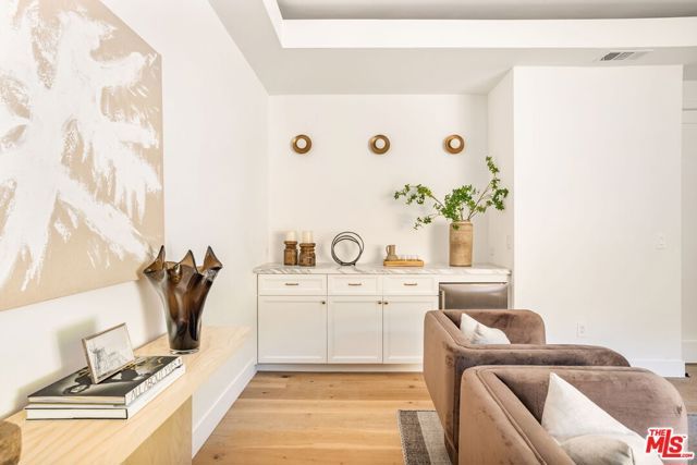 16815 Shileno Place, Encino (los Angeles), CA 91436