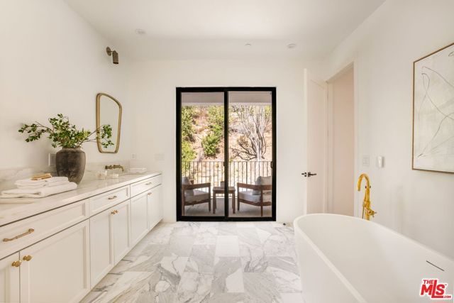 16815 Shileno Place, Encino (los Angeles), CA 91436