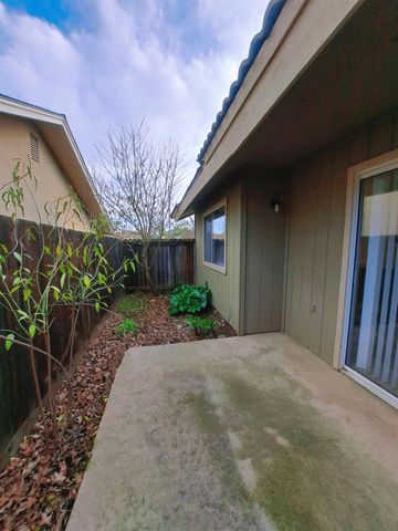 12486 Georgia Lane, Madera, CA 93637