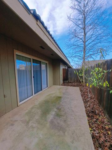 12486 Georgia Lane, Madera, CA 93637