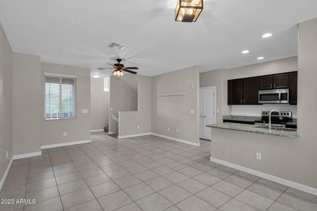 240 W JUNIPER Avenue 1047, Gilbert, AZ 85233