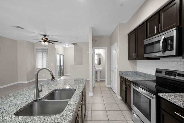 240 W JUNIPER Avenue 1047, Gilbert, AZ 85233