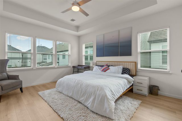 5506 Oakmont Villas Drive, Houston, TX 77091