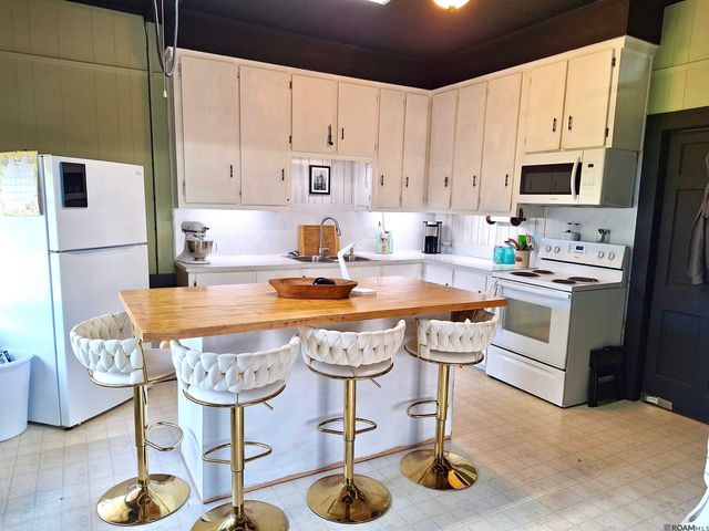 519 Avenue B, Port Allen, LA 70767