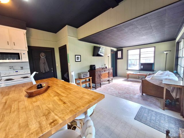 519 Avenue B, Port Allen, LA 70767