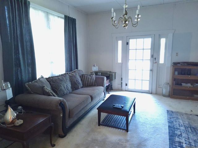 519 Avenue B, Port Allen, LA 70767