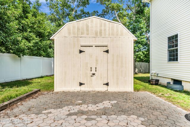 916 Buccaneer Lane, Manahawkin, NJ 08050