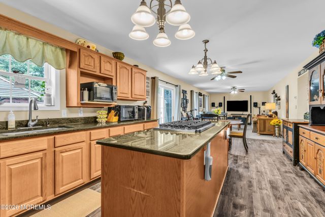 916 Buccaneer Lane, Manahawkin, NJ 08050