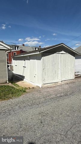 342 W 2ND ST, Birdsboro, PA 19508