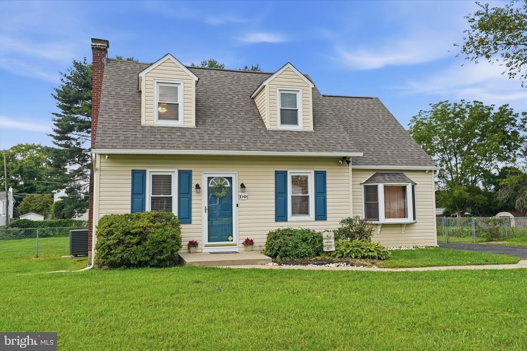 1048 HAWTHORNE RD, BENSALEM, PA 19020 — photo 2