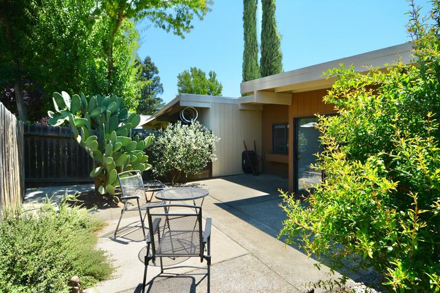 34 Chief Ct, Sacramento, CA 95833