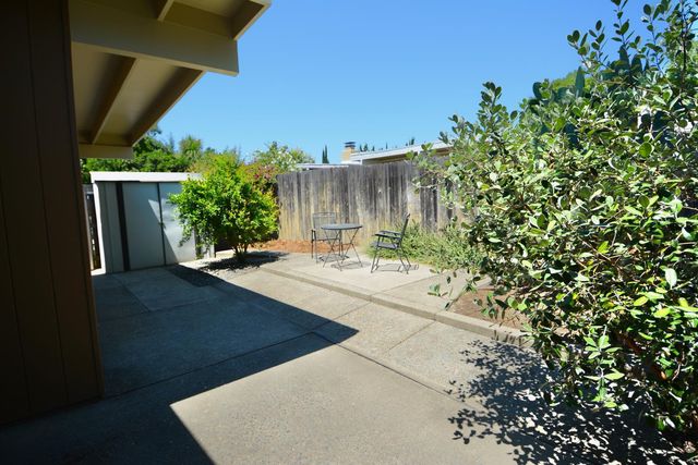 34 Chief Ct, Sacramento, CA 95833