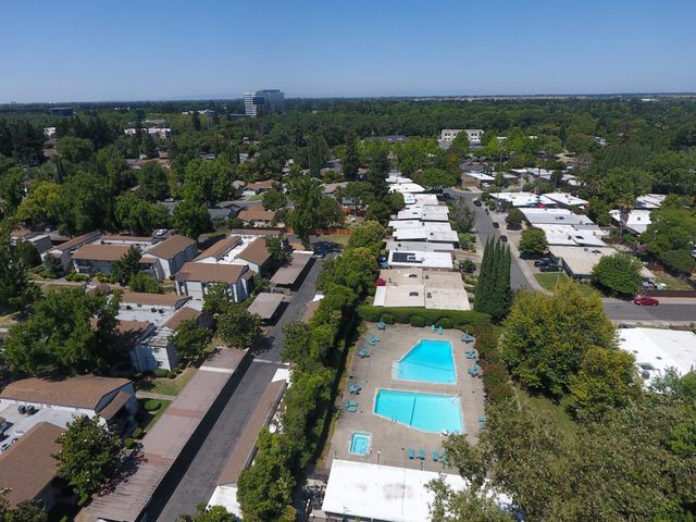 34 Chief Ct, Sacramento, CA 95833