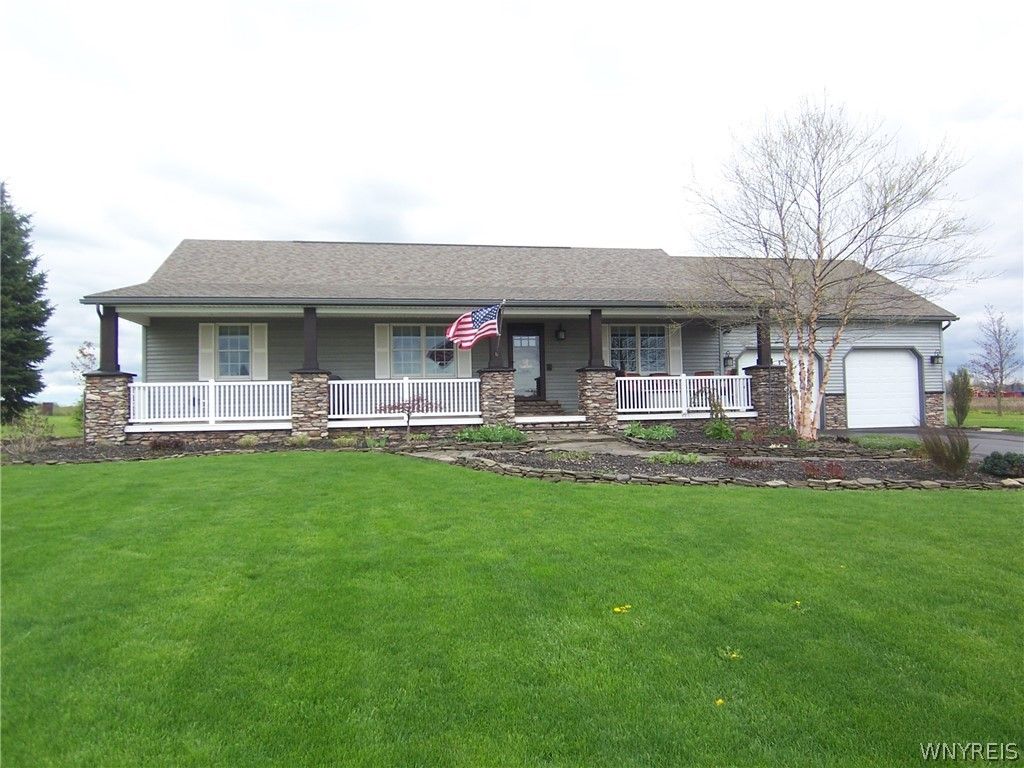 3212 Lockport Road, Oakfield, NY 14125