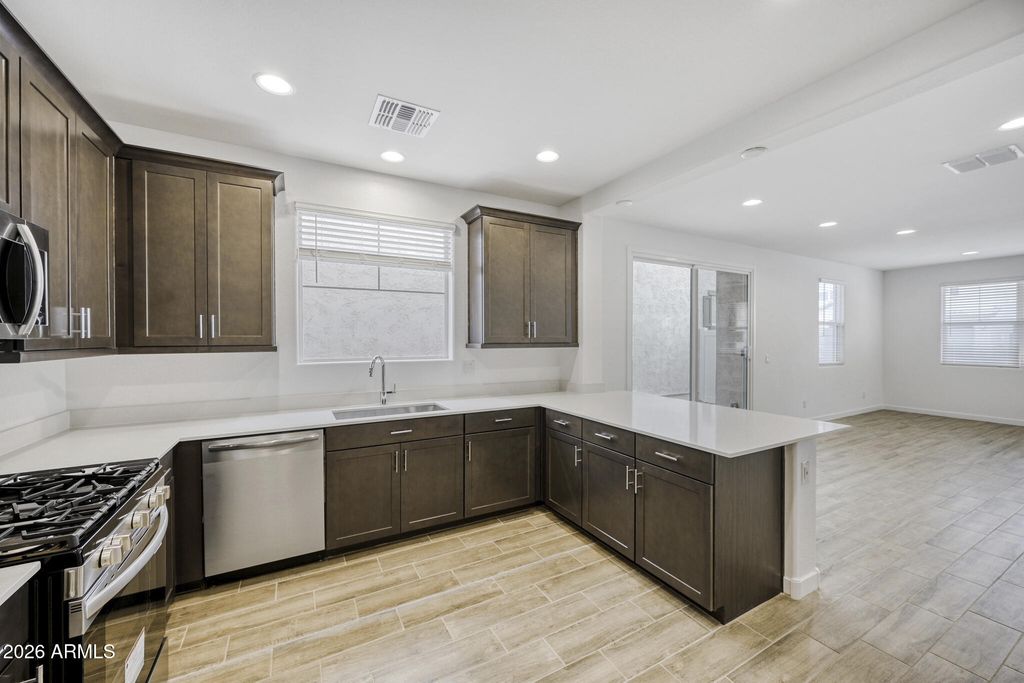 8328 E PRAIRIE Avenue, Mesa, AZ 85212 — photo 5