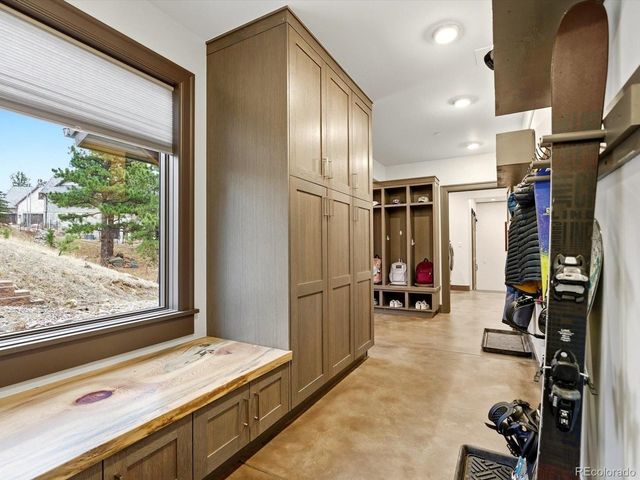 980 Twisted Pine Rd, Golden, CO 80401