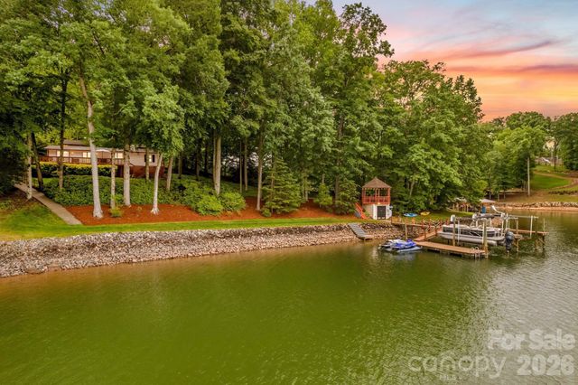 8460 Keven Circle, Sherrills Ford, NC 28673