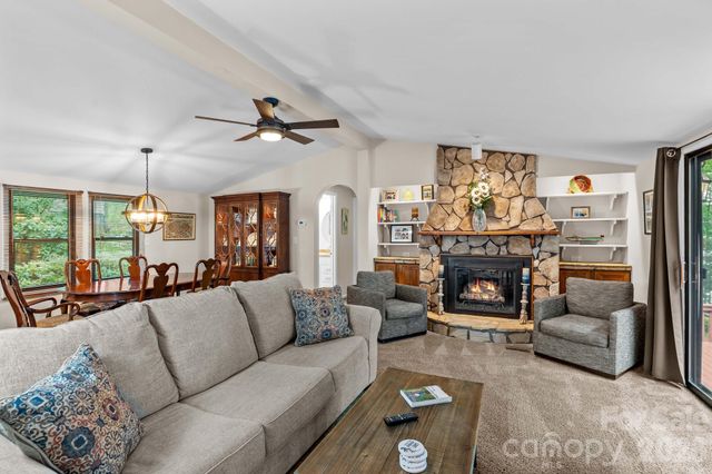 8460 Keven Circle, Sherrills Ford, NC 28673