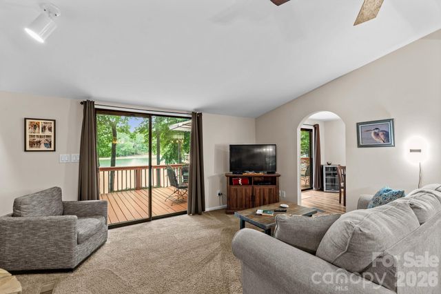 8460 Keven Circle, Sherrills Ford, NC 28673